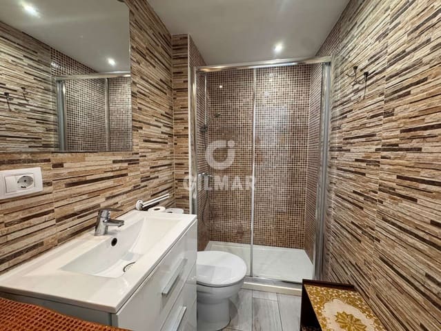 1 soveværelse Lejlighed til salg i Playa de las Americas, Arona med swimmingpool - € 299.000 (Ref: 9643522)