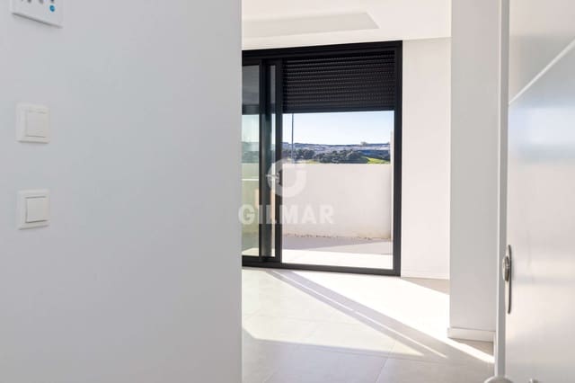 2 slaapkamer Penthouse te koop in Zona Calvario, Estepona met garage - € 510.000 (Ref: 9645822)