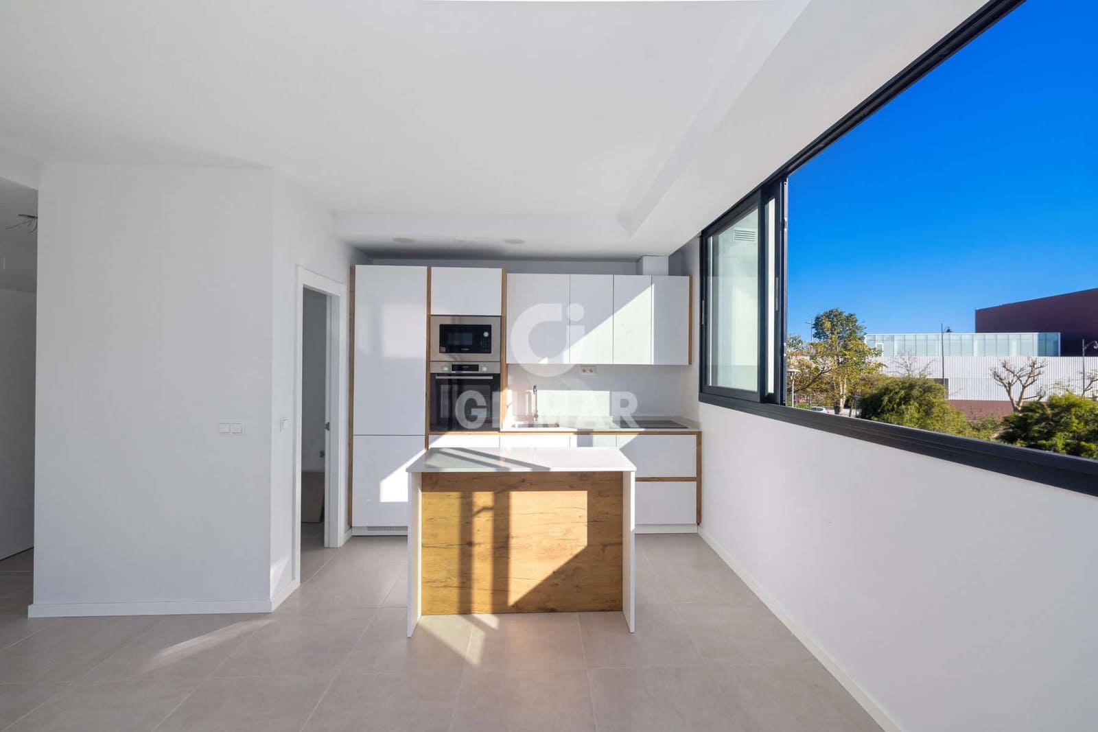 2 slaapkamer Penthouse te koop in Estepona met garage - € 510.000 (Ref: 9645822)