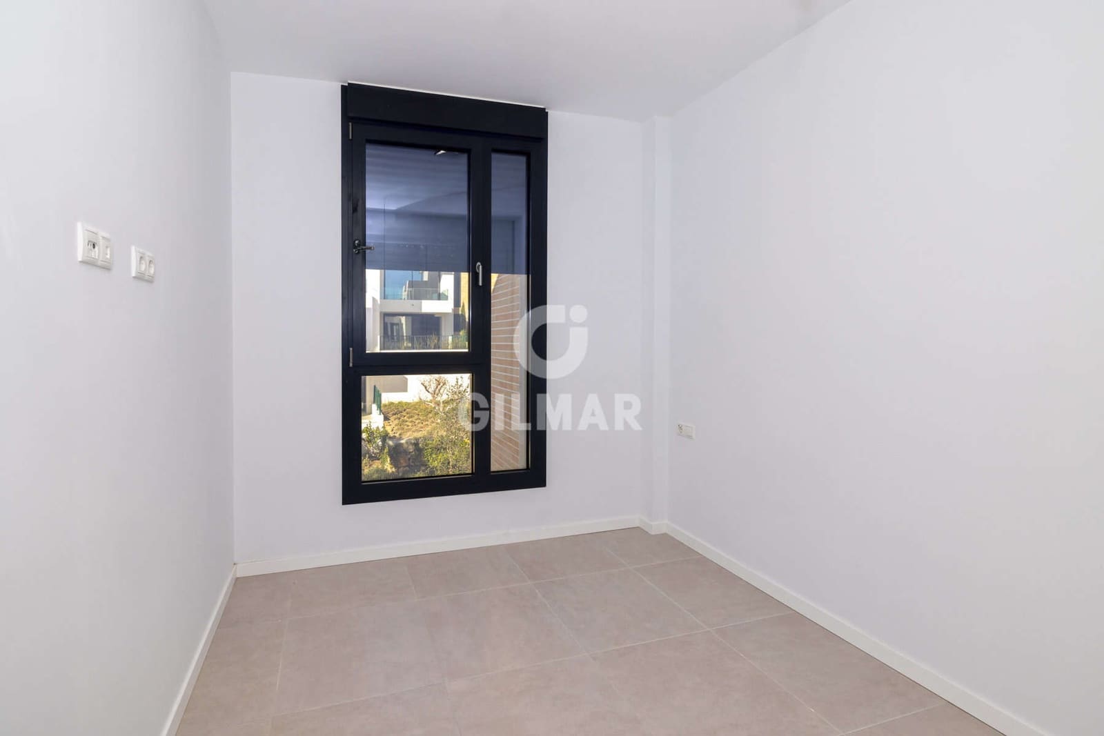 2 slaapkamer Penthouse te koop in Estepona met garage - € 510.000 (Ref: 9645822)