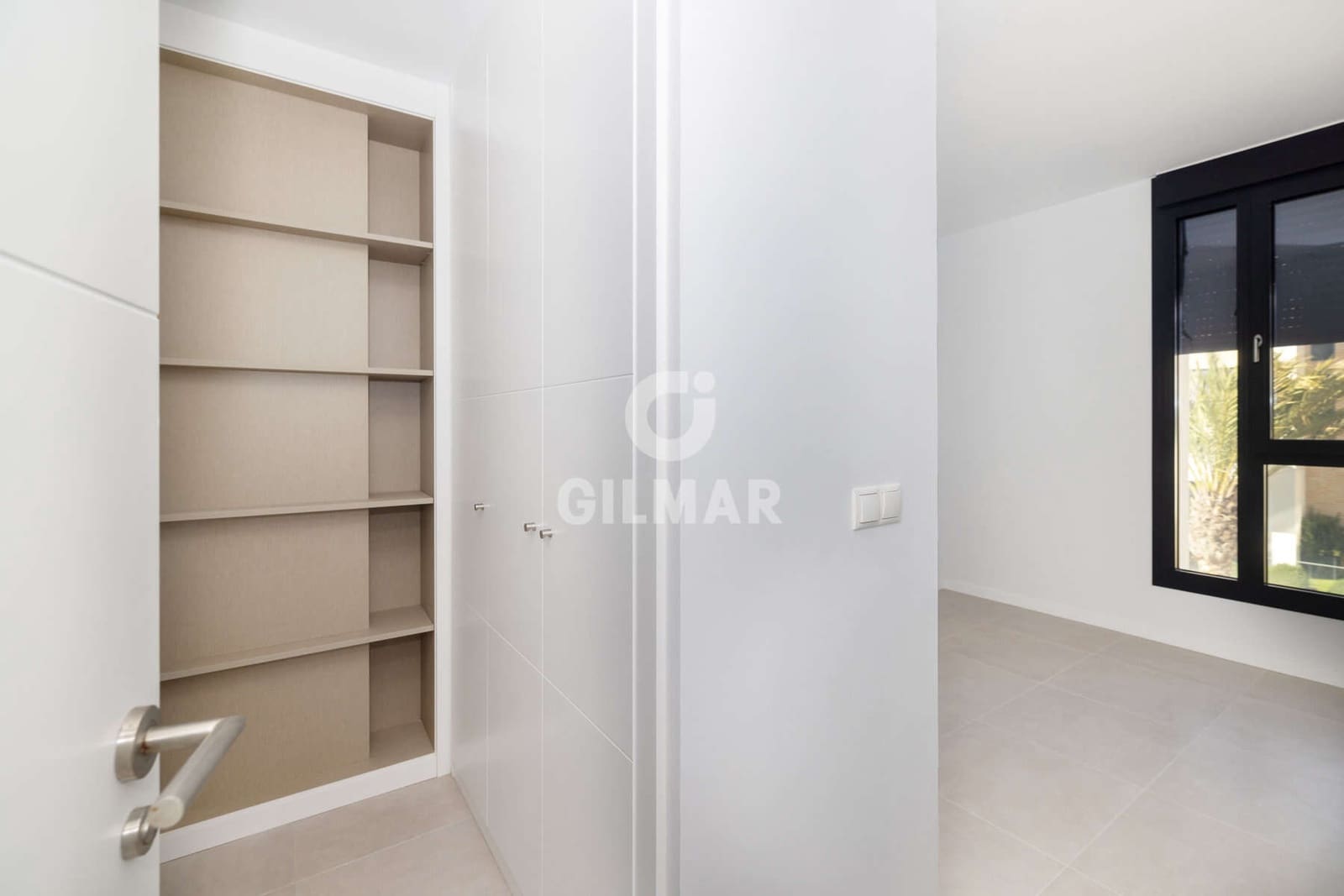 2 slaapkamer Penthouse te koop in Estepona met garage - € 510.000 (Ref: 9645822)