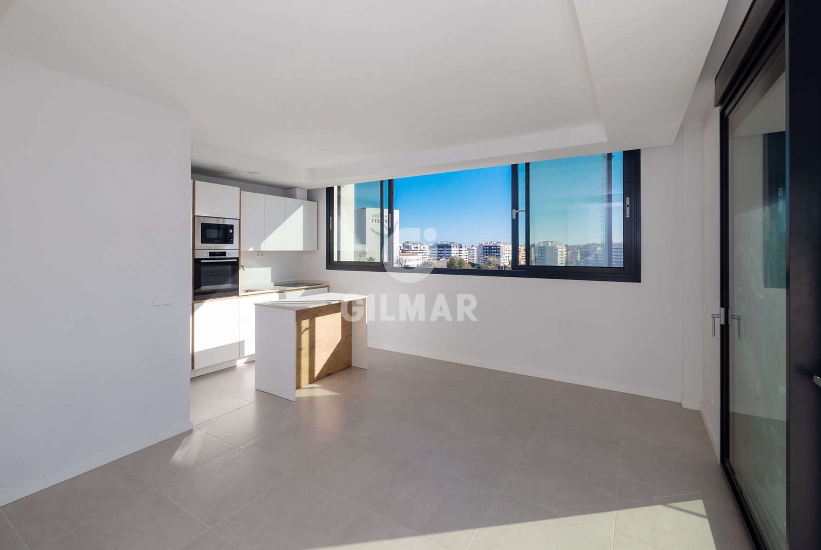 2 slaapkamer Penthouse te koop in Estepona met garage - € 510.000 (Ref: 9645822)