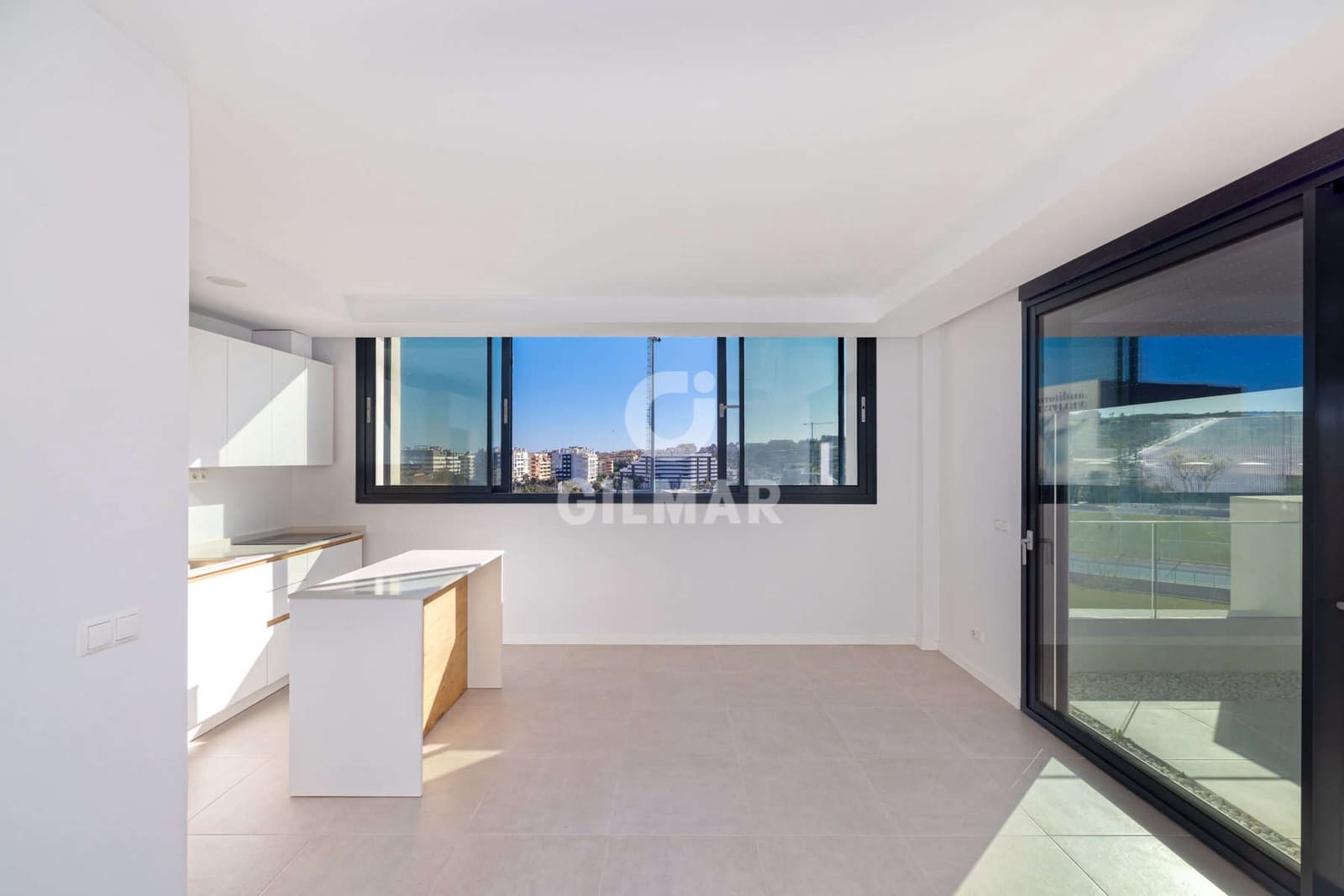 2 slaapkamer Penthouse te koop in Estepona met garage - € 510.000 (Ref: 9645822)