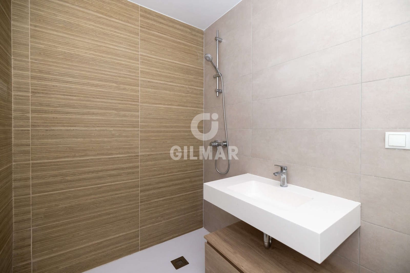 2 slaapkamer Penthouse te koop in Estepona met garage - € 510.000 (Ref: 9645822)