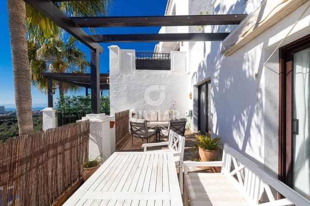 2 soverom Penthouse til salgs i Alto de los Monteros, Marbella med svømmebasseng garasje - € 510 000 (Ref: 9645823)