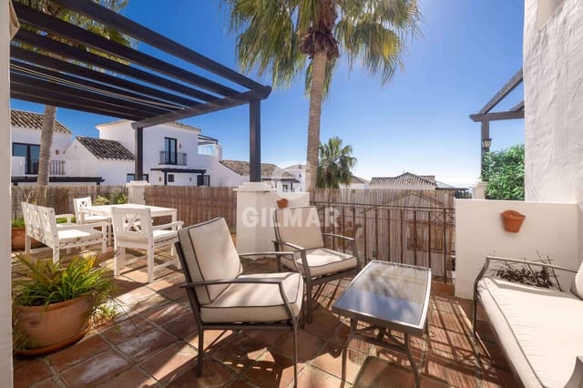 2 soverom Penthouse til salgs i Alto de los Monteros, Marbella med svømmebasseng garasje - € 510 000 (Ref: 9645823)