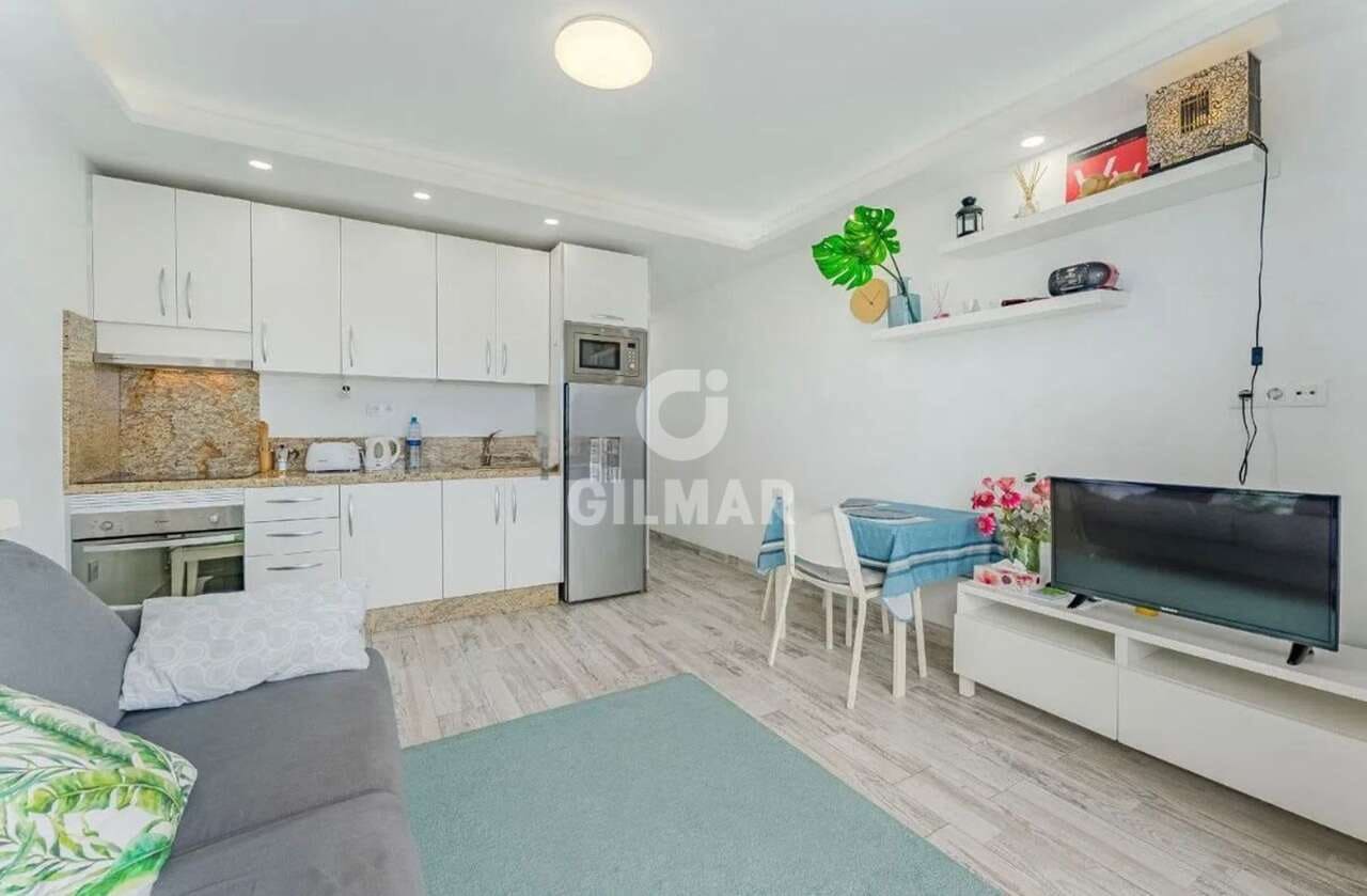 1 soverom Leilighet til salgs i Costa Adeje med svømmebasseng - € 270 000 (Ref: 9646251)