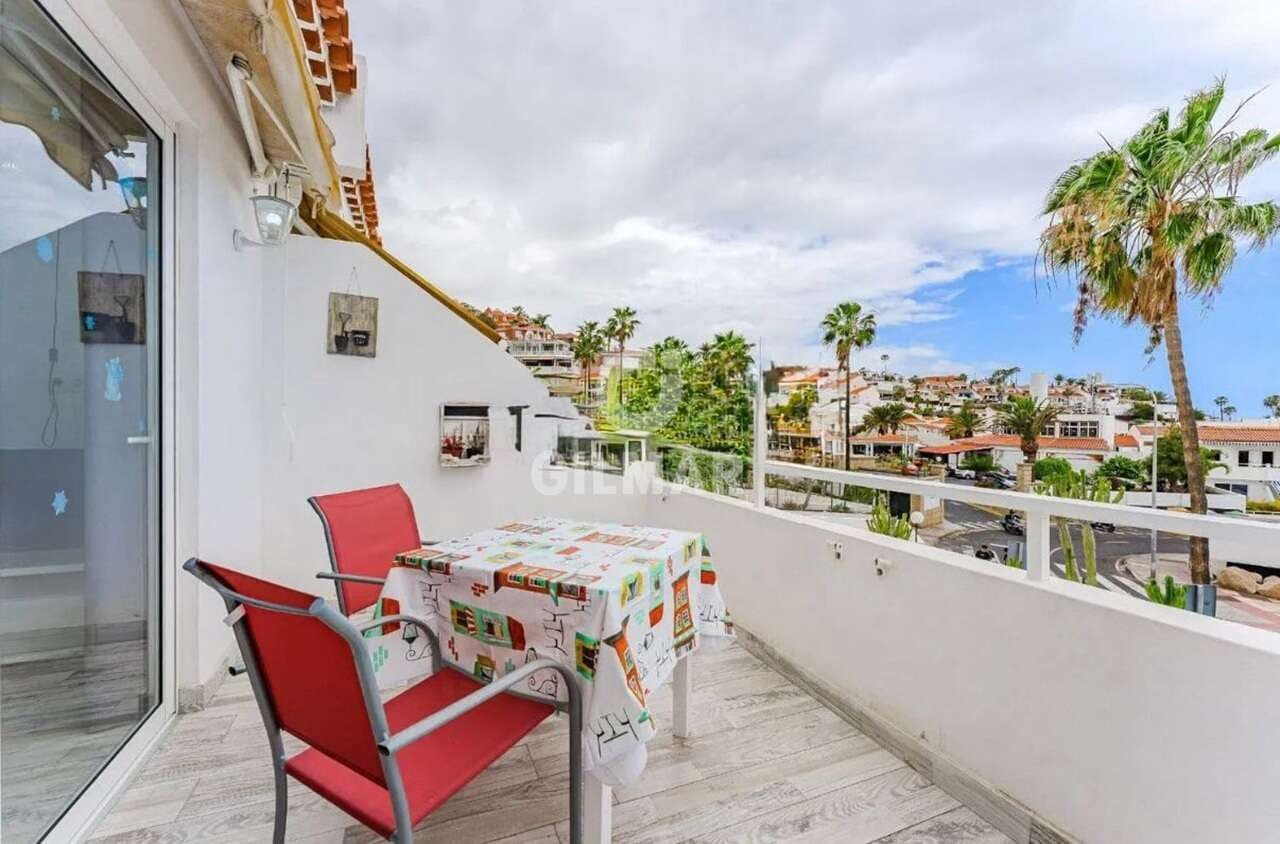 1 soverom Leilighet til salgs i Costa Adeje med svømmebasseng - € 270 000 (Ref: 9646251)