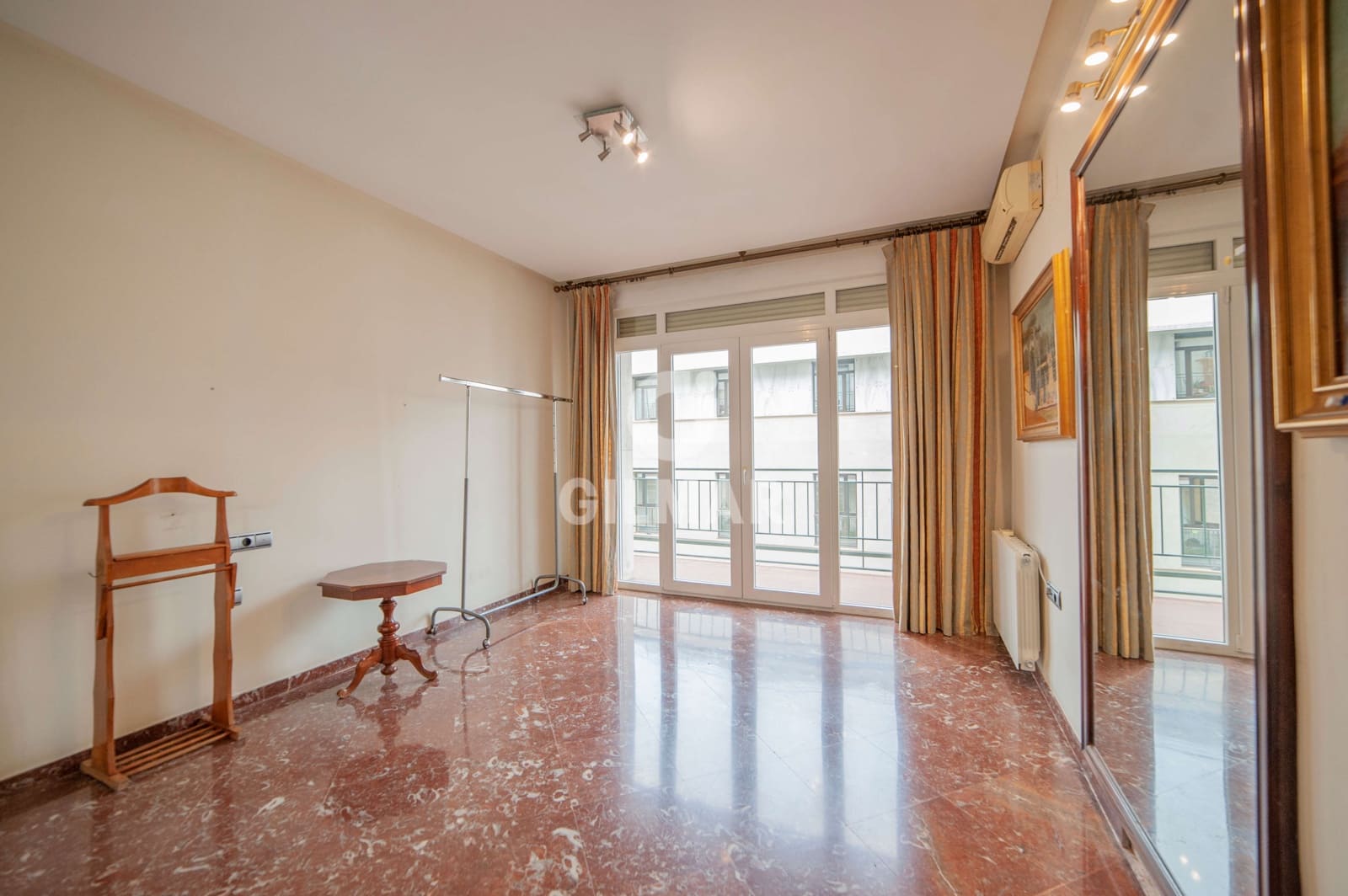 5 sovrum Lägenhet till salu i Sevilla stad med garage - 1 750 000 € (Ref: 9646414)