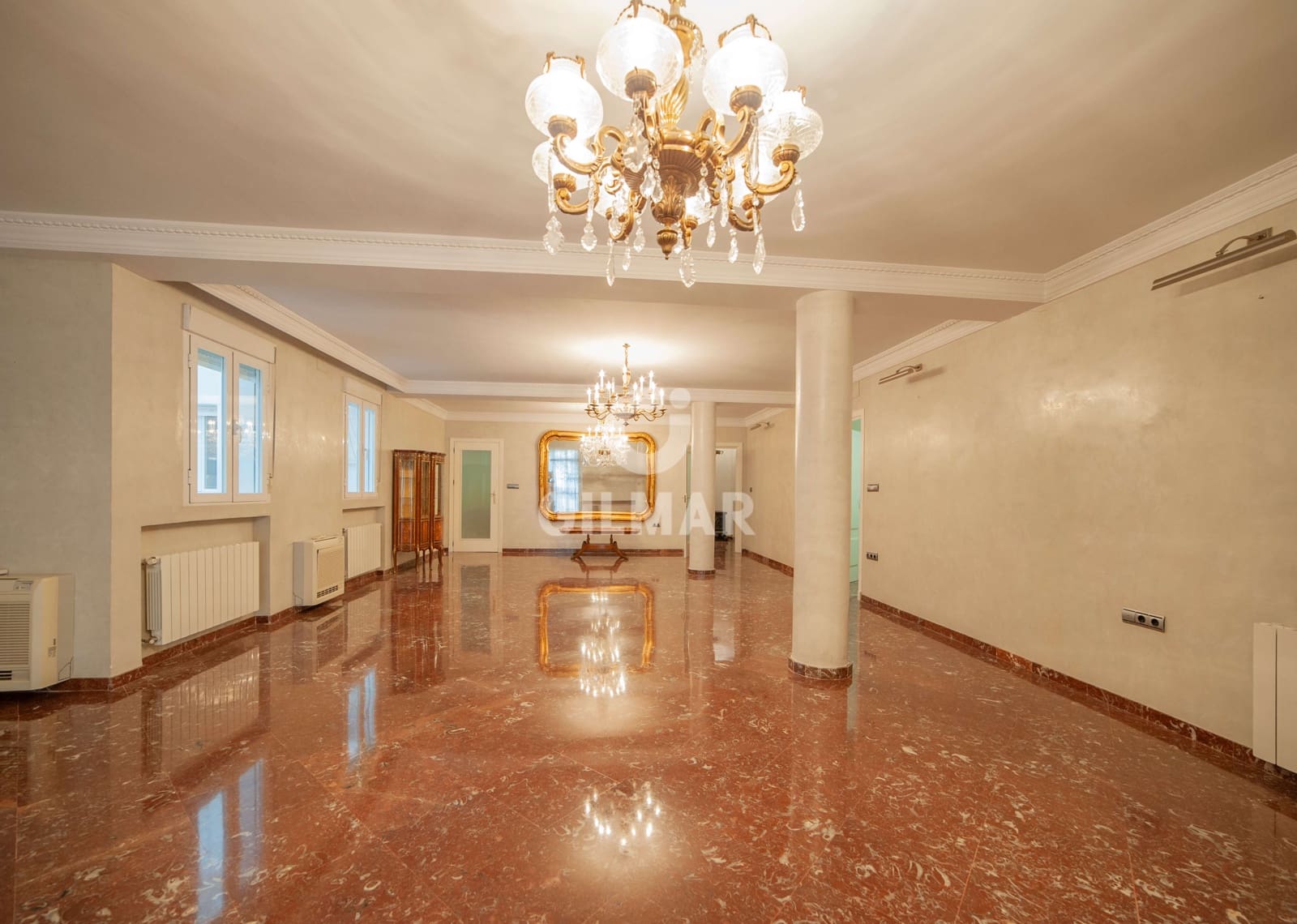 5 sovrum Lägenhet till salu i Sevilla stad med garage - 1 750 000 € (Ref: 9646414)