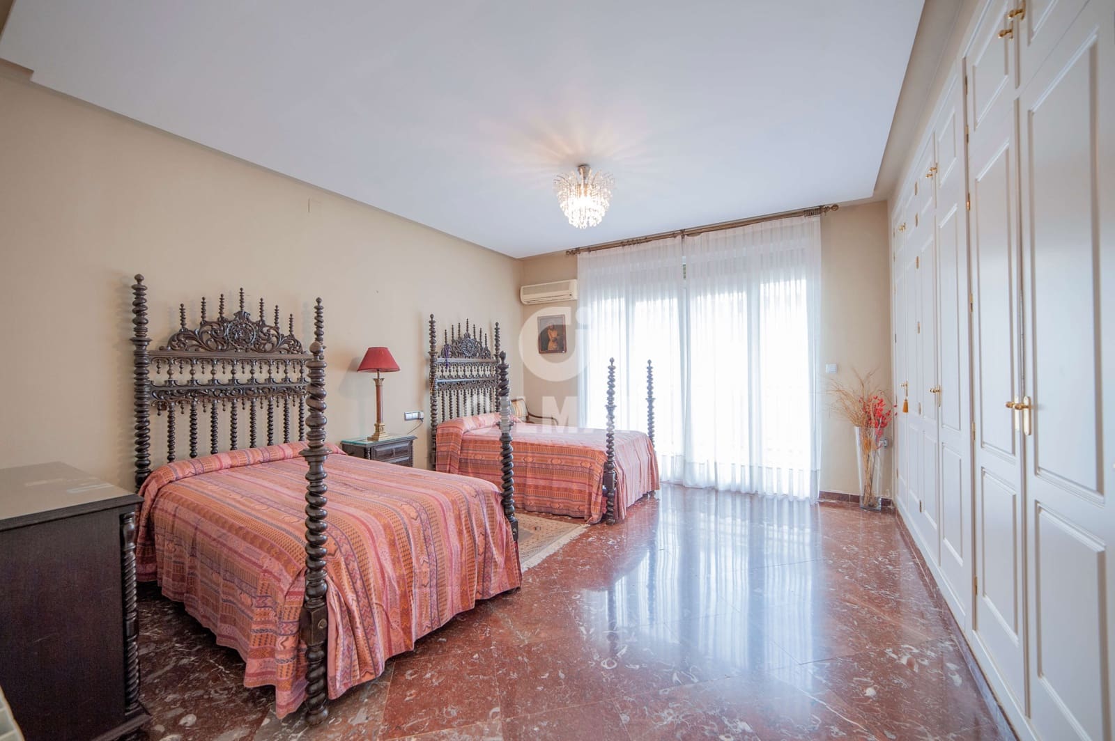 5 sovrum Lägenhet till salu i Sevilla stad med garage - 1 750 000 € (Ref: 9646414)