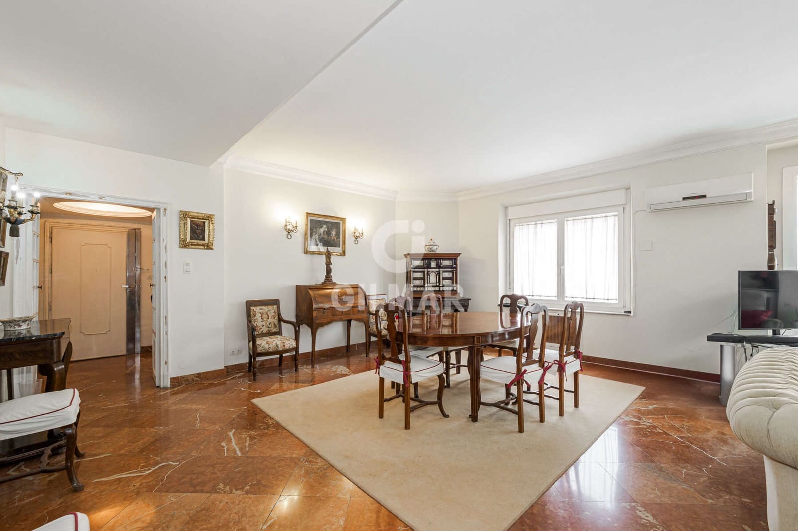 5 sovrum Lägenhet till salu i Sevilla stad med garage - 989 000 € (Ref: 9646415)