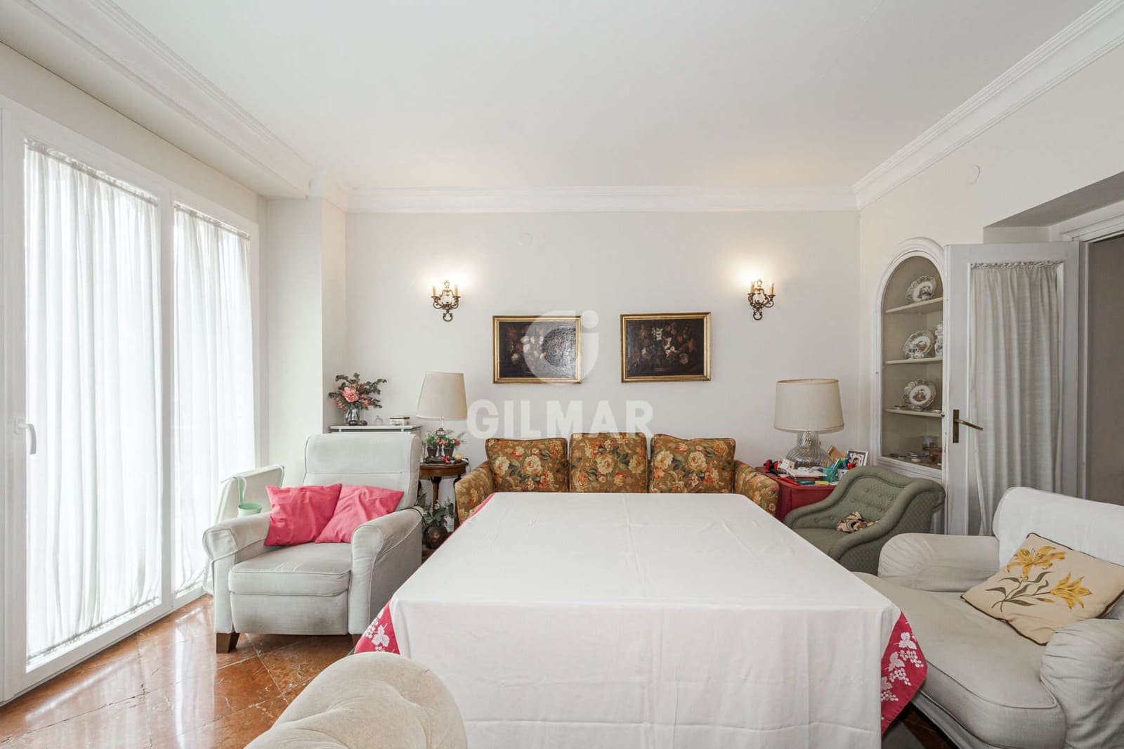 5 sovrum Lägenhet till salu i Sevilla stad med garage - 989 000 € (Ref: 9646415)