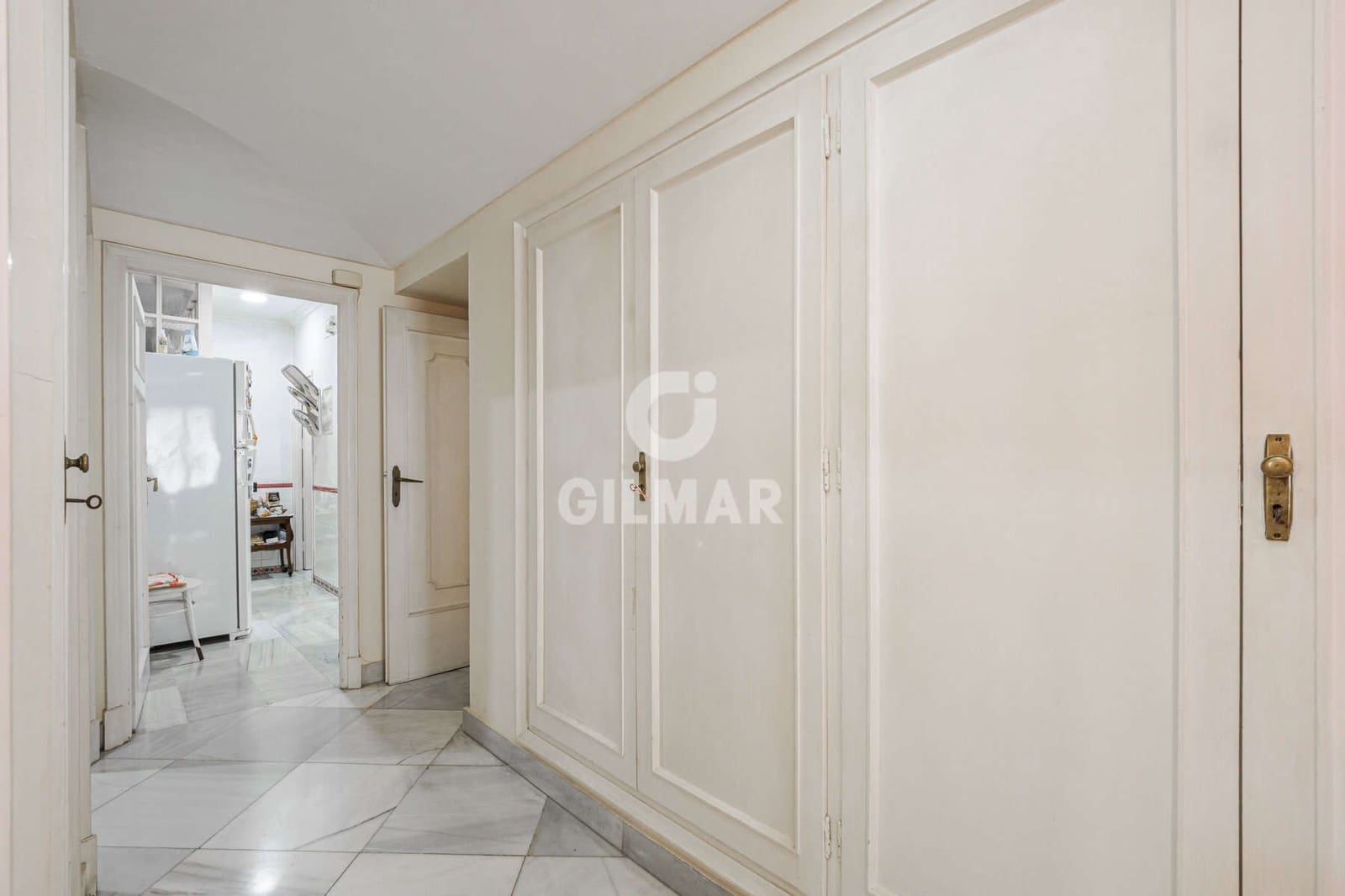 5 sovrum Lägenhet till salu i Sevilla stad med garage - 989 000 € (Ref: 9646415)