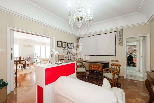 5 sovrum Lägenhet till salu i Triana Este, Sevilla stad med garage - 989 000 € (Ref: 9646415)