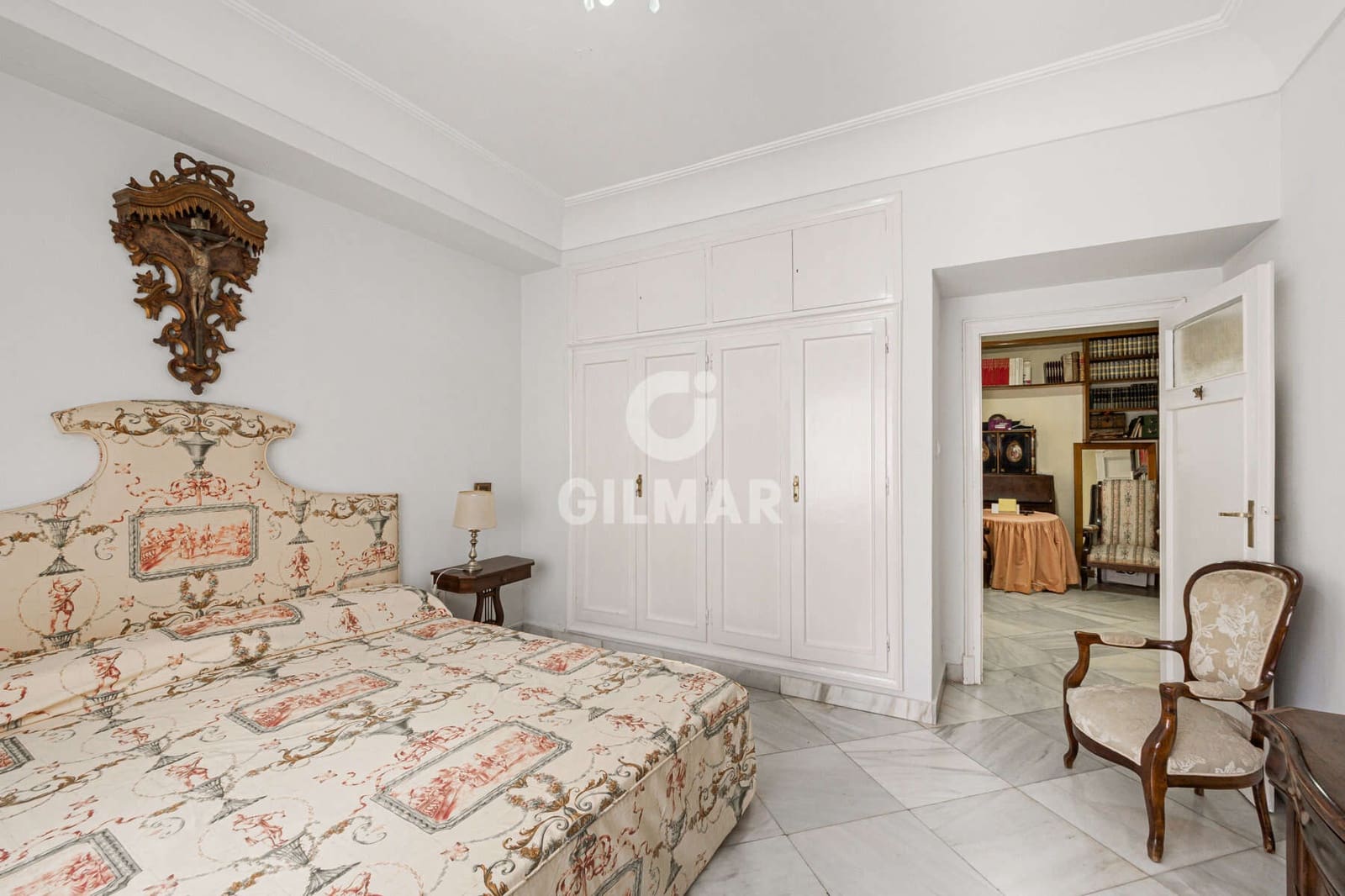 5 sovrum Lägenhet till salu i Sevilla stad med garage - 989 000 € (Ref: 9646415)