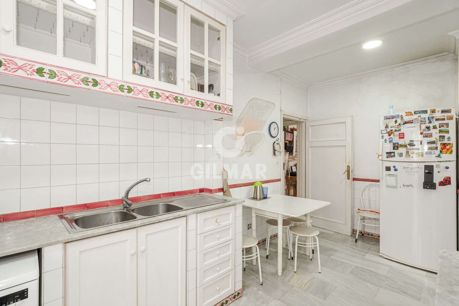 5 sovrum Lägenhet till salu i Sevilla stad med garage - 989 000 € (Ref: 9646415)