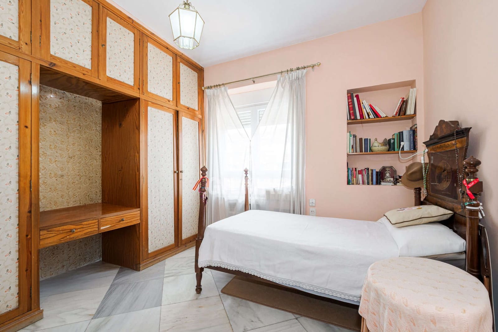 5 sovrum Lägenhet till salu i Sevilla stad med garage - 989 000 € (Ref: 9646415)