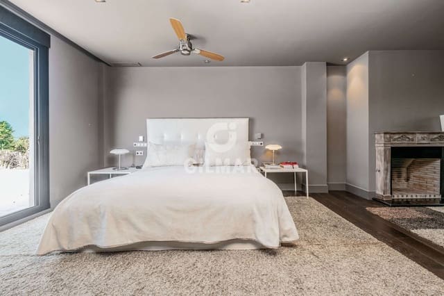 5 makuuhuone Huvila myytävänä paikassa Bormujos mukana uima-altaan 
autotalli - 1 190 000 € (Ref: 9646417)