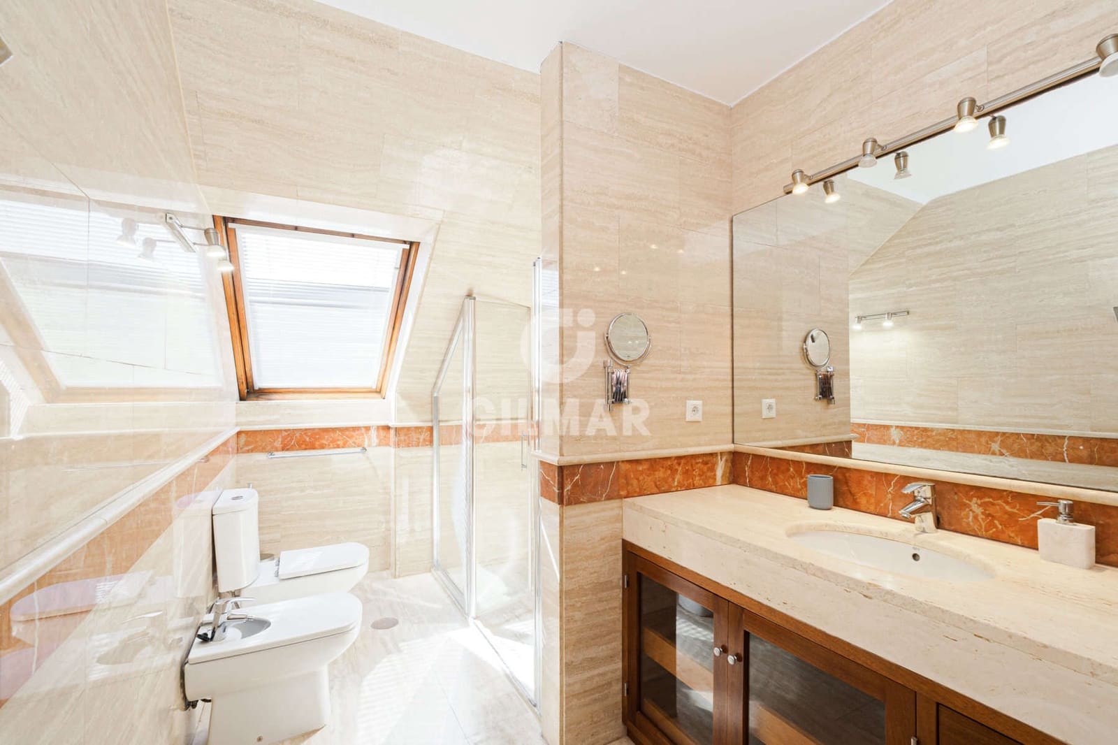 8 Zimmer Villa zu verkaufen in Castilleja de la Cuesta mit Pool - 750.000 € (Ref: 9646418)