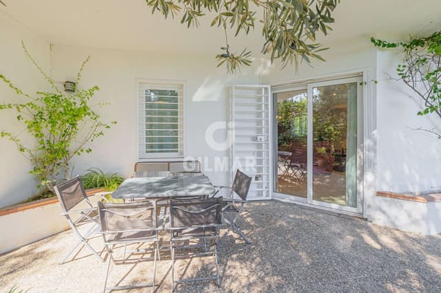 8 Zimmer Villa zu verkaufen in Castilleja de la Cuesta mit Pool - 750.000 € (Ref: 9646418)