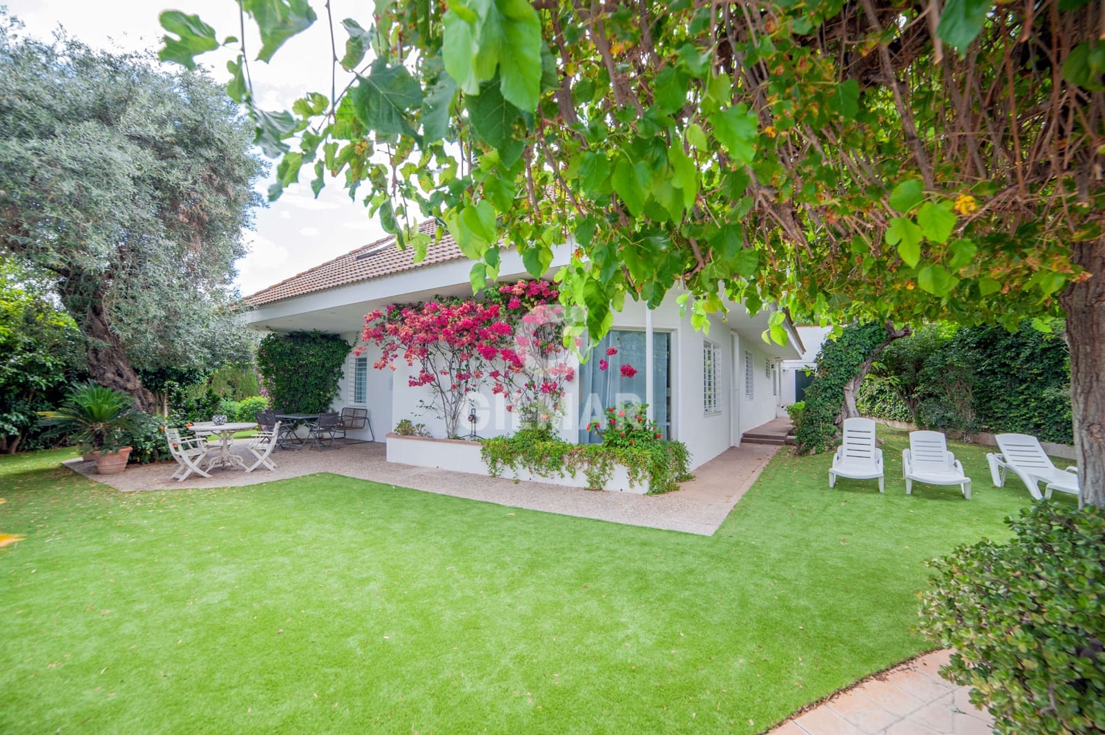 8 Zimmer Villa zu verkaufen in Castilleja de la Cuesta mit Pool - 750.000 € (Ref: 9646418)