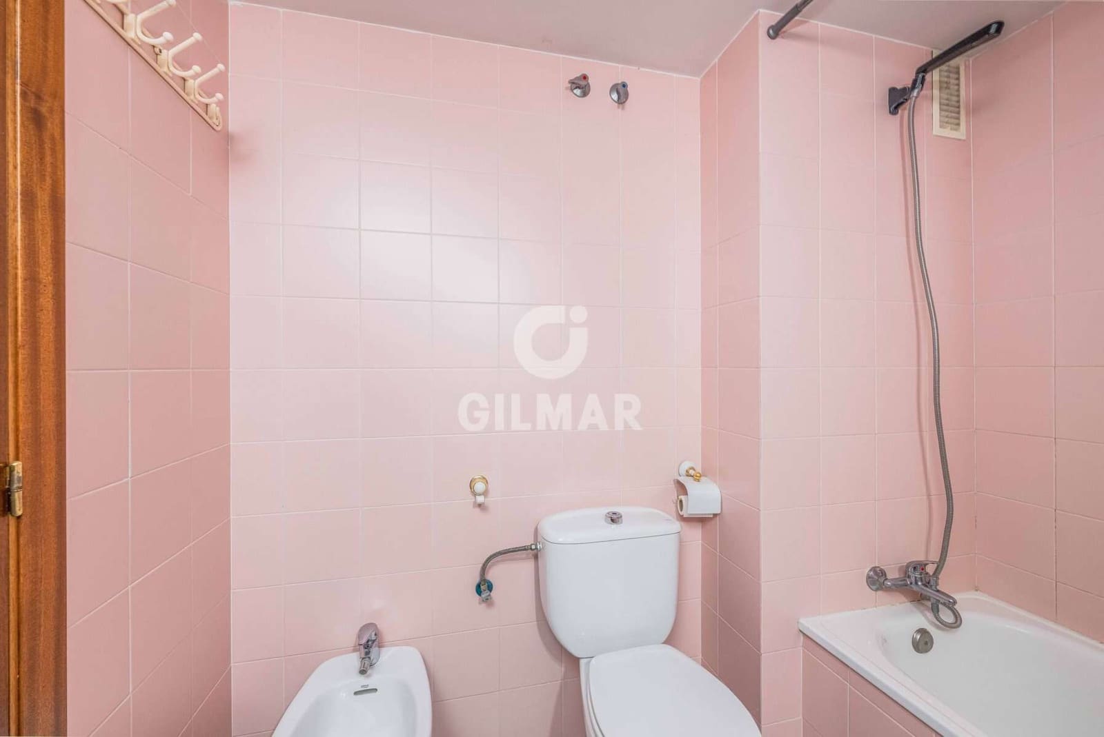 Adosado de 4 habitaciones en Sevilla ciudad en venta con garaje - 399.000 € (Ref: 9646421)