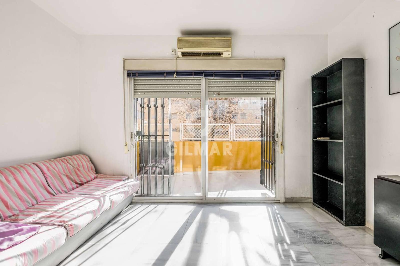 Adosado de 4 habitaciones en Sevilla ciudad en venta con garaje - 399.000 € (Ref: 9646421)