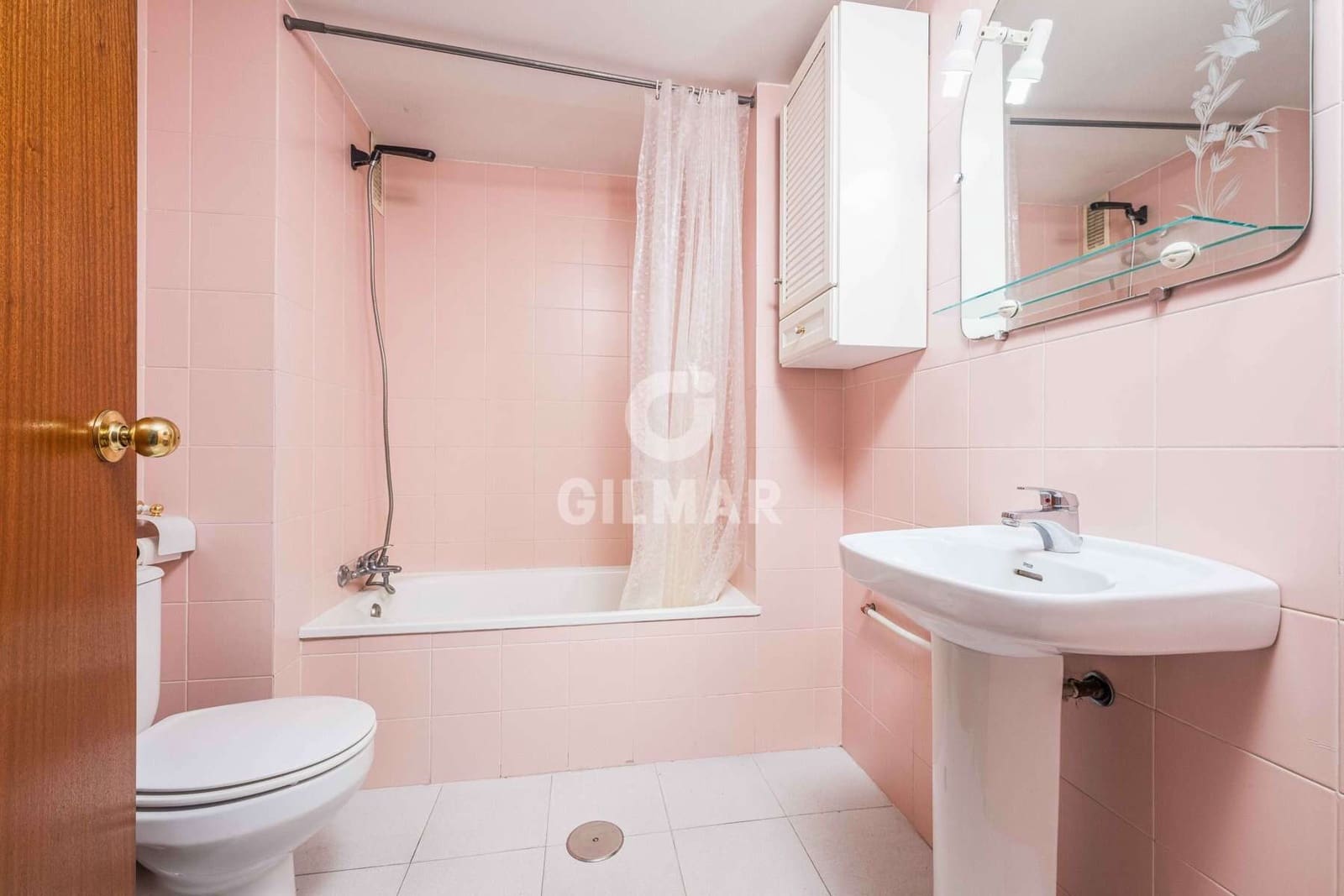 Adosado de 4 habitaciones en Sevilla ciudad en venta con garaje - 399.000 € (Ref: 9646421)