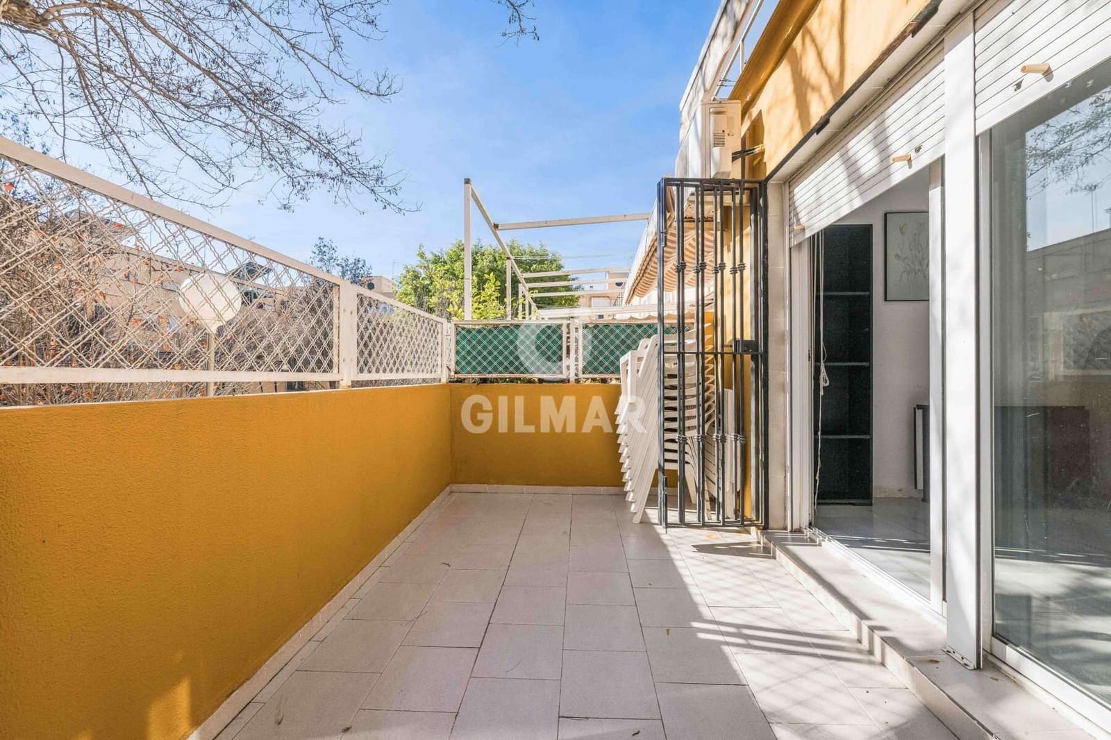 Adosado de 4 habitaciones en Sevilla ciudad en venta con garaje - 399.000 € (Ref: 9646421)