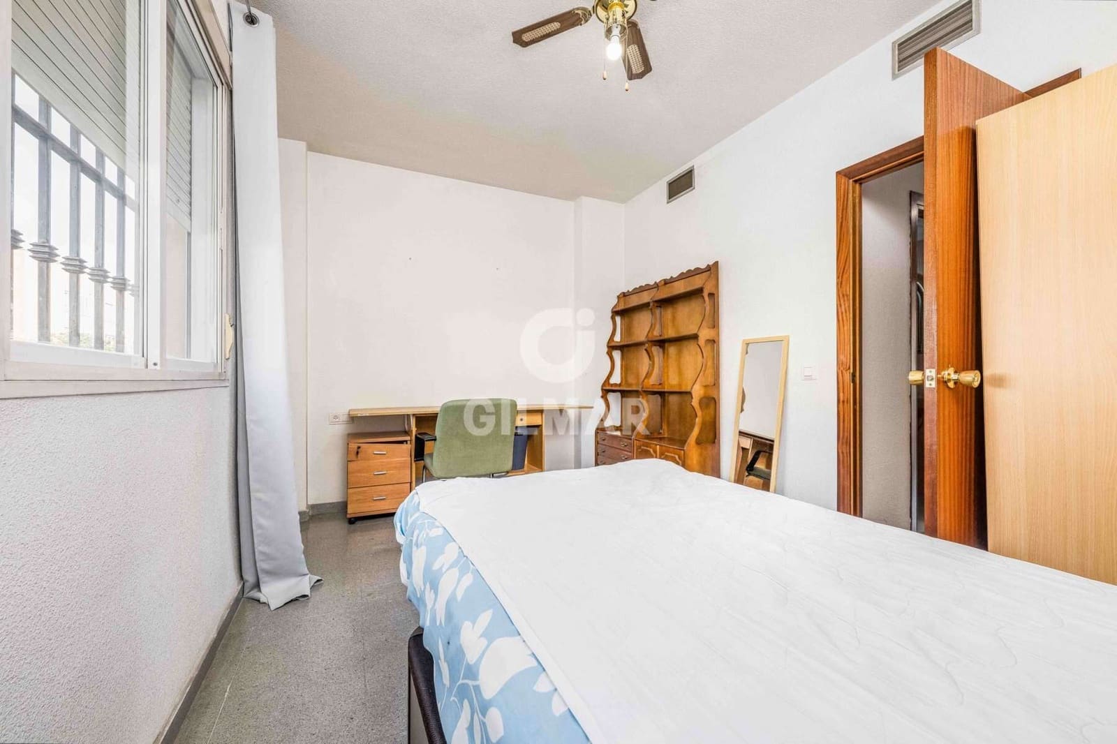 Adosado de 4 habitaciones en Sevilla ciudad en venta con garaje - 399.000 € (Ref: 9646421)