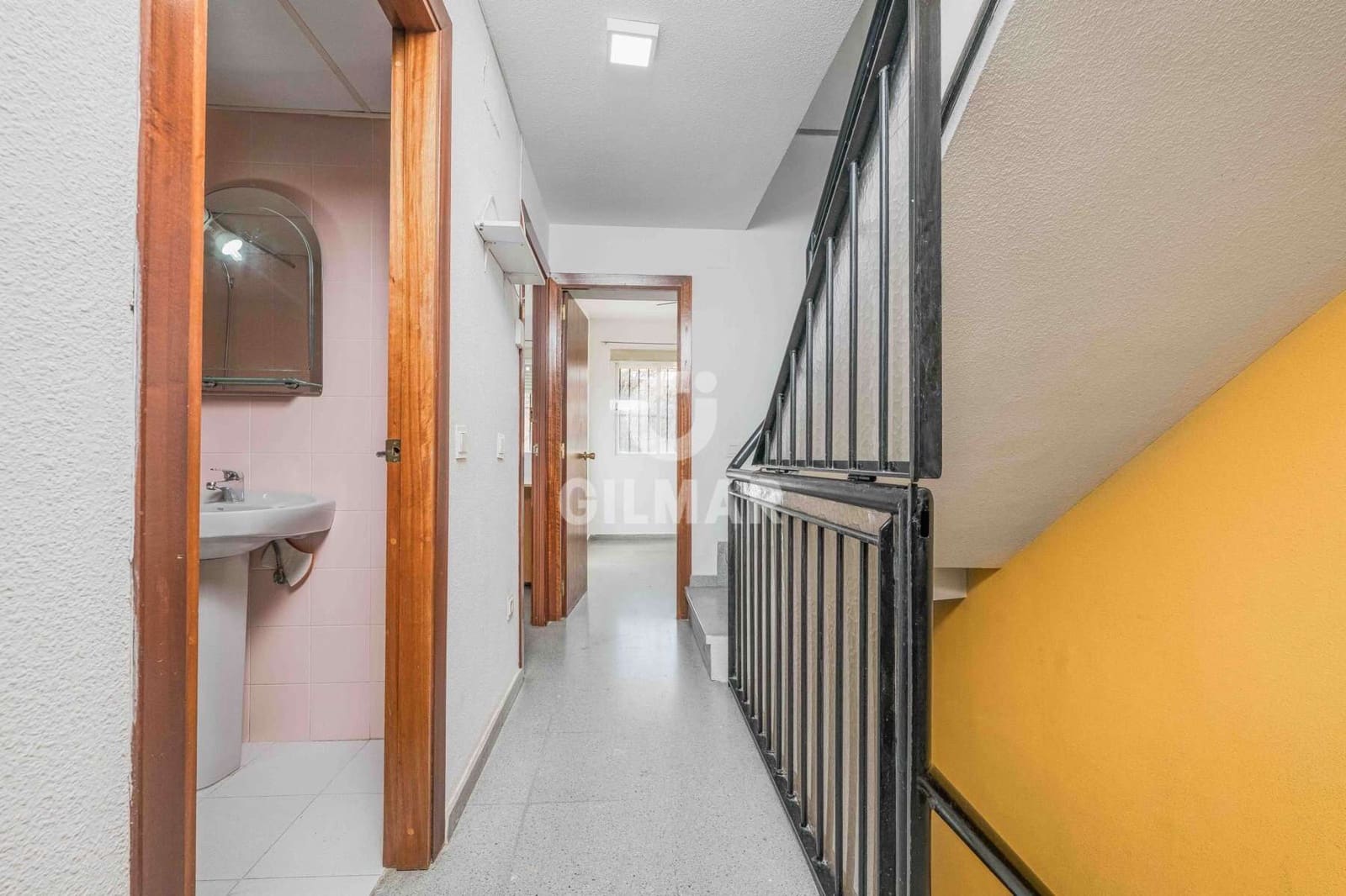 Adosado de 4 habitaciones en Sevilla ciudad en venta con garaje - 399.000 € (Ref: 9646421)