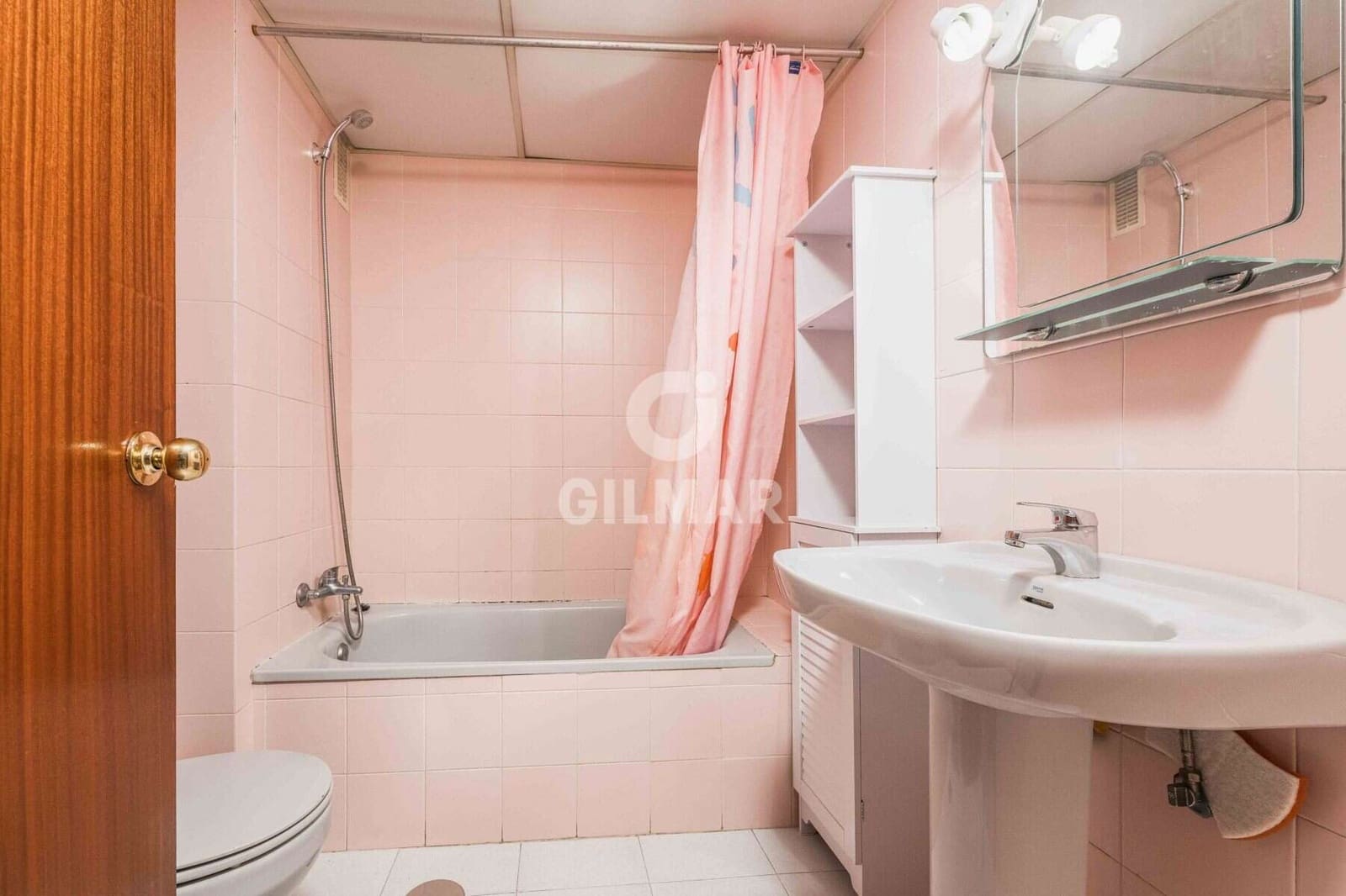 Adosado de 4 habitaciones en Sevilla ciudad en venta con garaje - 399.000 € (Ref: 9646421)