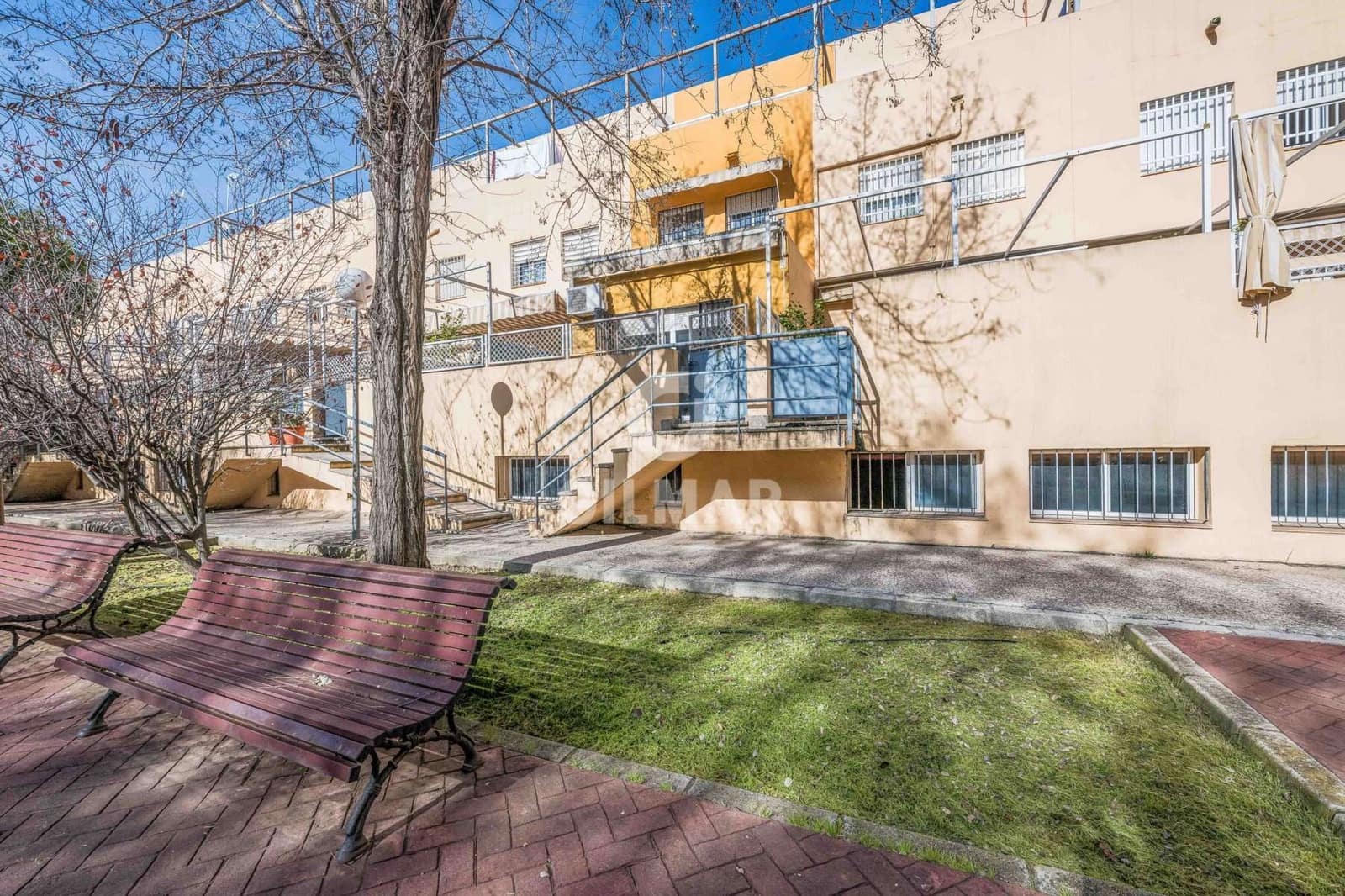 Adosado de 4 habitaciones en Sevilla ciudad en venta con garaje - 399.000 € (Ref: 9646421)