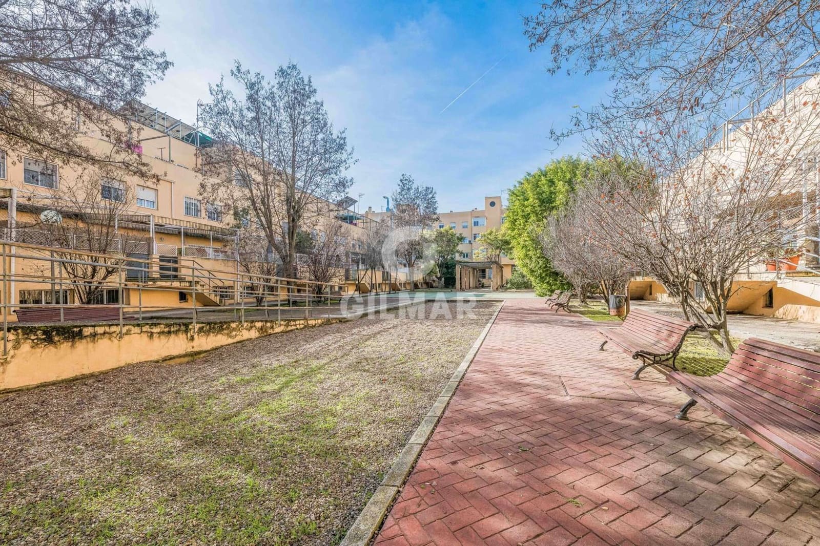 Adosado de 4 habitaciones en Sevilla ciudad en venta con garaje - 399.000 € (Ref: 9646421)