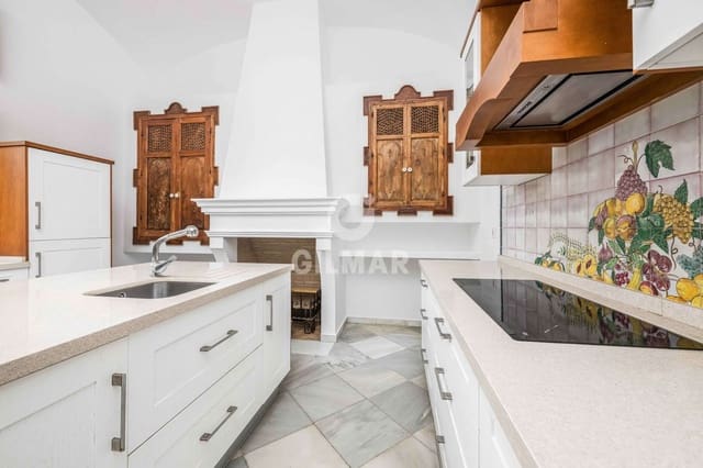 6 sovrum Villa till salu i Castilleja de la Cuesta med pool garage - 1 690 000 € (Ref: 9646422)