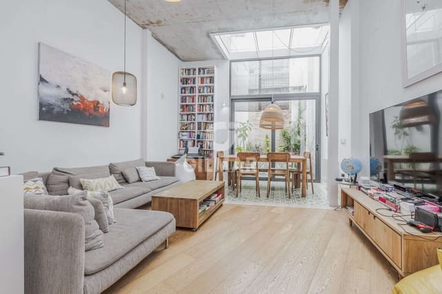 4 slaapkamer Rijtjeshuis te koop in Feria, Sevilla stad met zwembad - € 945.000 (Ref: 9646423)