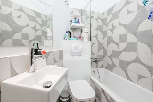 4 camera da letto Villetta a Schiera in vendita in Feria, Siviglia città con piscina - 895.000 € (Rif: 9646423)
