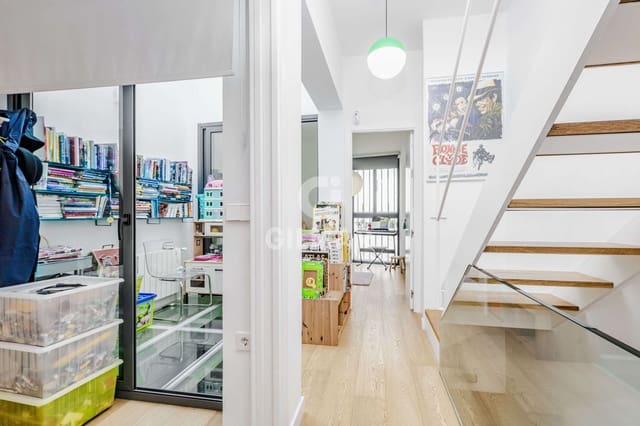 4 camera da letto Villetta a Schiera in vendita in Feria, Siviglia città con piscina - 895.000 € (Rif: 9646423)