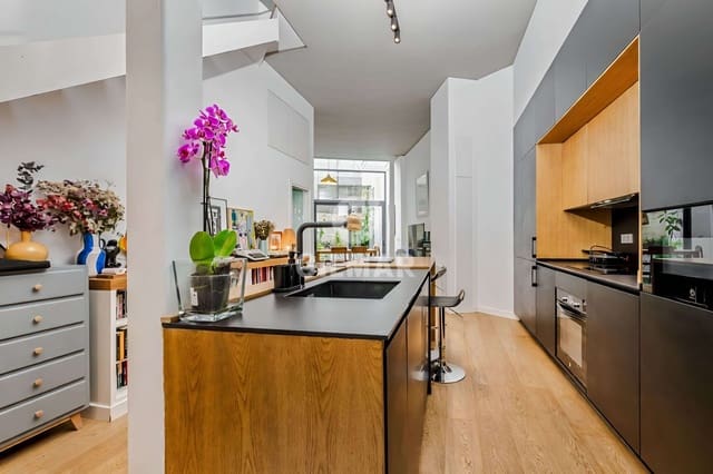 4 camera da letto Villetta a Schiera in vendita in Feria, Siviglia città con piscina - 895.000 € (Rif: 9646423)