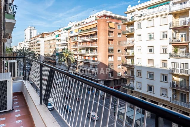 3 quarto Apartamento para venda em Triana Este, Sevilha cidade - 700 000 € (Ref: 9646427)