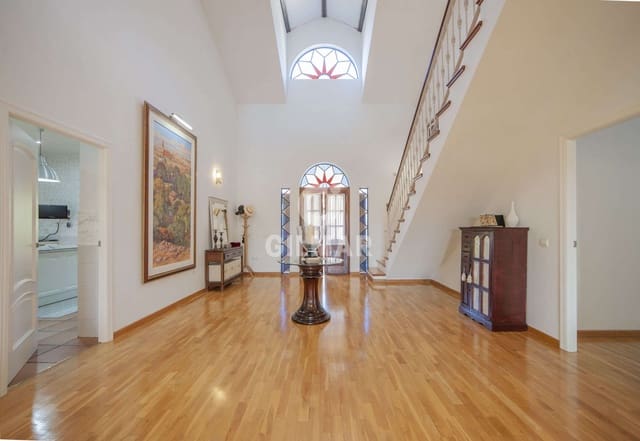 5 soveværelse Villa til salg i Alcalá de Guadaira med swimmingpool - € 790.000 (Ref: 9646430)