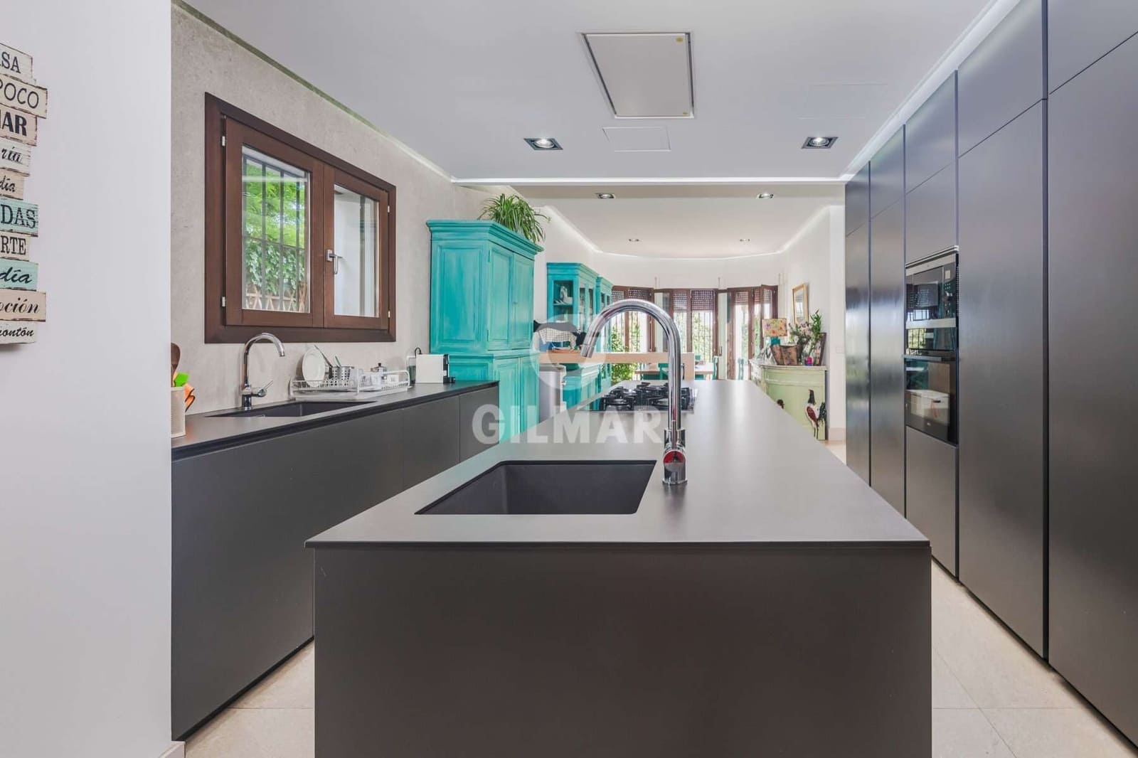 7 sovrum Villa till salu i Bormujos med pool garage - 1 390 000 € (Ref: 9646431)