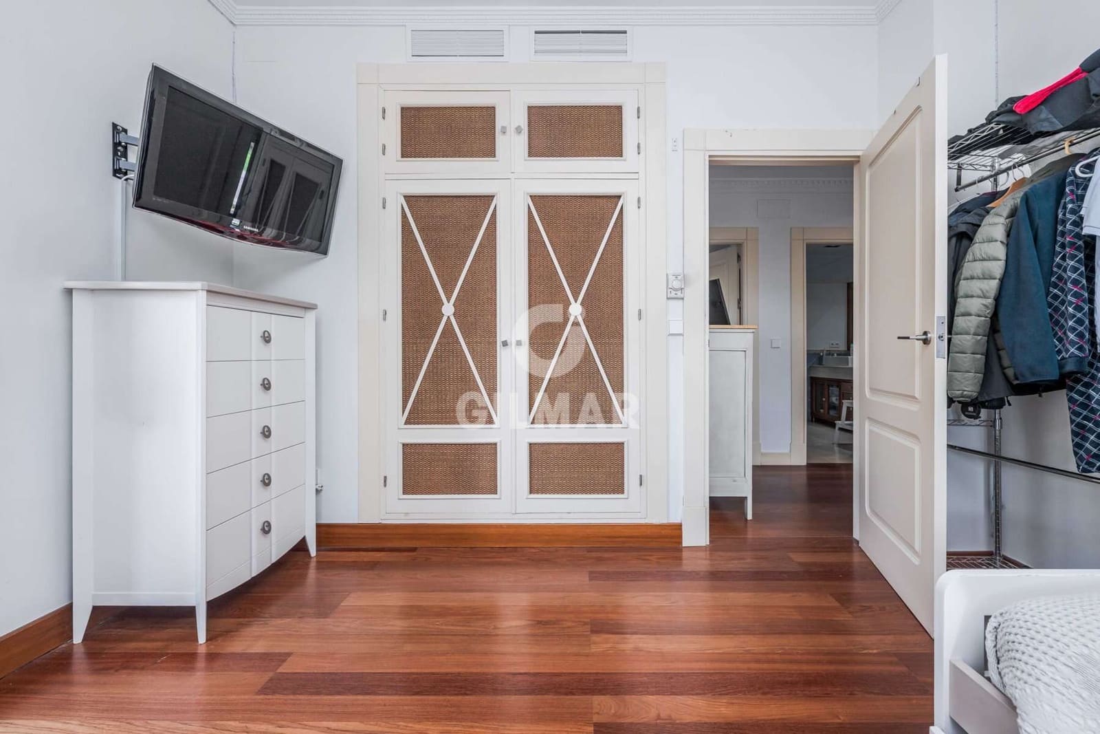 7 sovrum Villa till salu i Bormujos med pool garage - 1 390 000 € (Ref: 9646431)