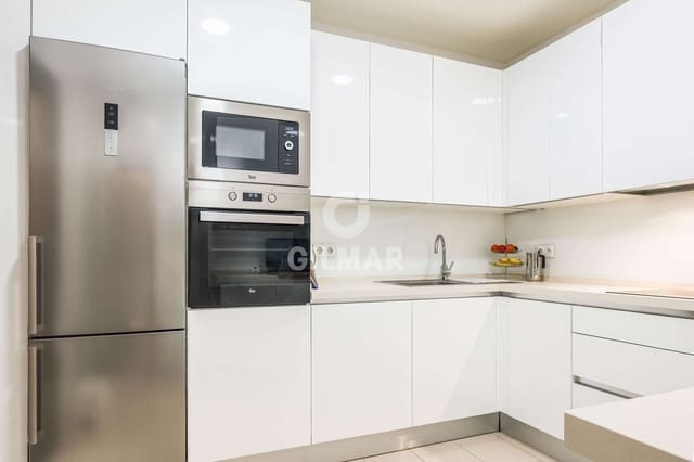 4 sovrum Takvåning till salu i Nervión, Sevilla stad - 560 000 € (Ref: 9646432)