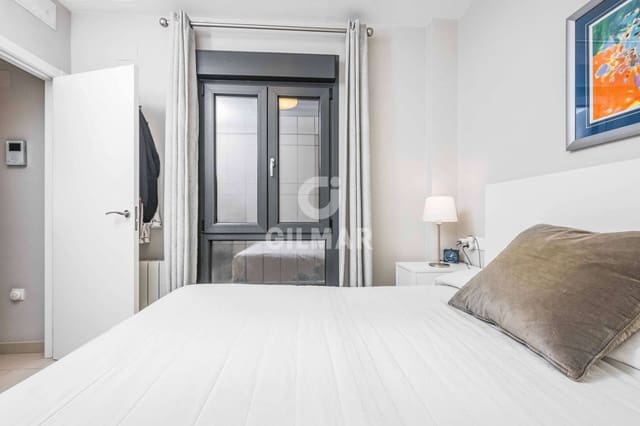 4 sovrum Takvåning till salu i Nervión, Sevilla stad - 560 000 € (Ref: 9646432)