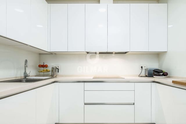 4 sovrum Takvåning till salu i Nervión, Sevilla stad - 560 000 € (Ref: 9646432)