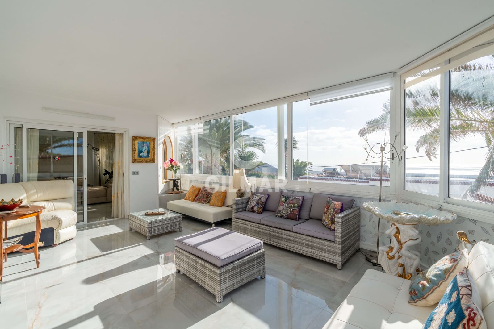 4 chambre Villa/Maison Semi-Mitoyenne à vendre à San Isidro de Abona avec piscine garage - 649 000 € (Ref: 9646434)