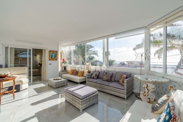 4 chambre Villa/Maison Semi-Mitoyenne à vendre à San Isidro de Abona, Granadilla de Abona avec piscine garage - 649 000 € (Ref: 9646434)