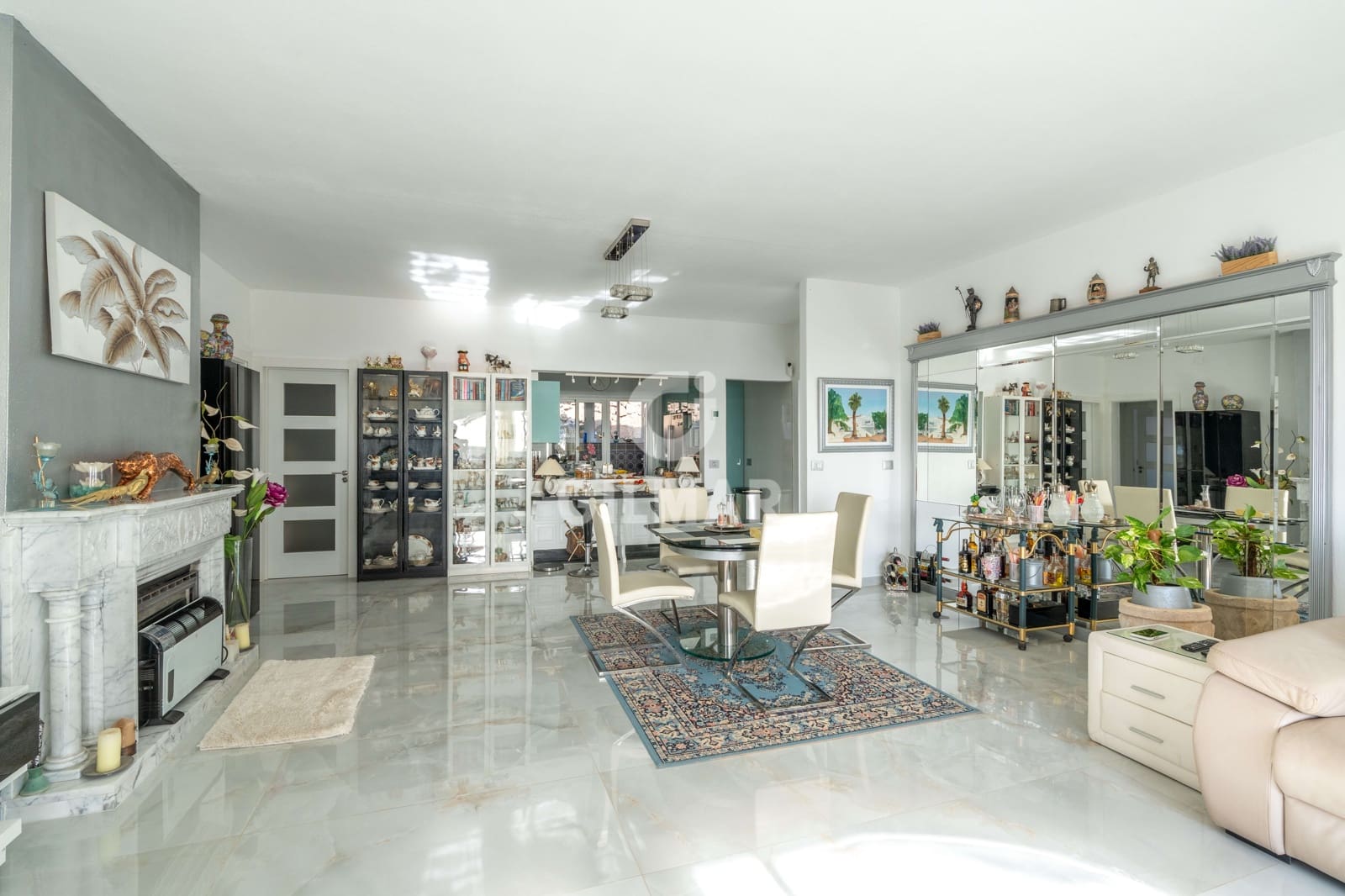 4 chambre Villa/Maison Semi-Mitoyenne à vendre à San Isidro de Abona avec piscine garage - 649 000 € (Ref: 9646434)